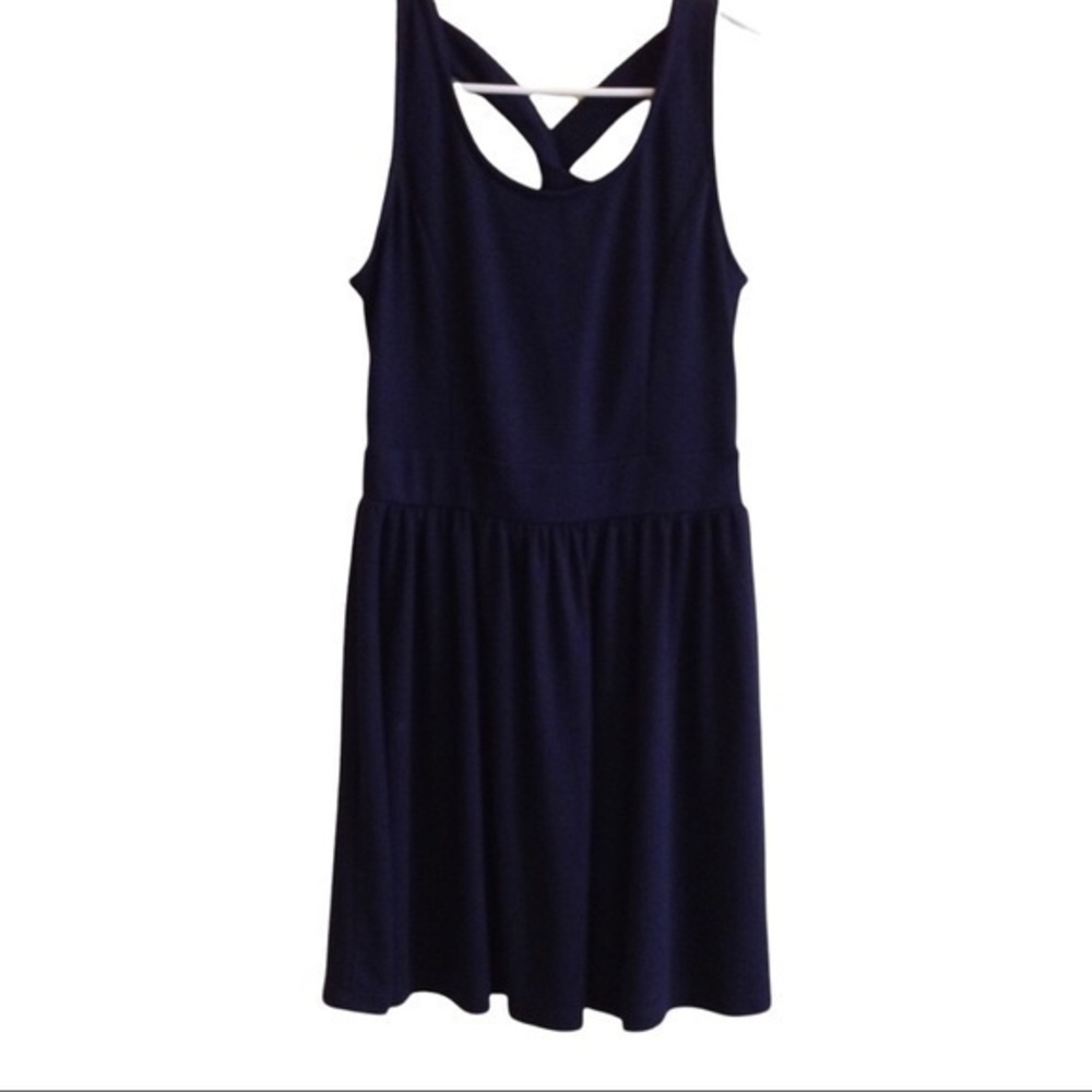 Sleeveless jersey dress with back crisscross Sz M